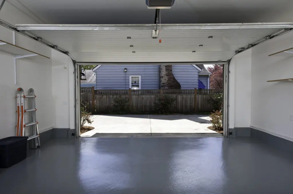 porte de garage grande largeur sectionnelle