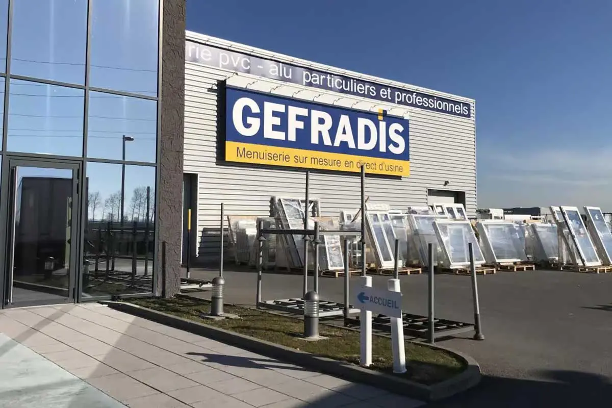 Gefradis, fabricant de menuiseries sur mesure vendues en ligne