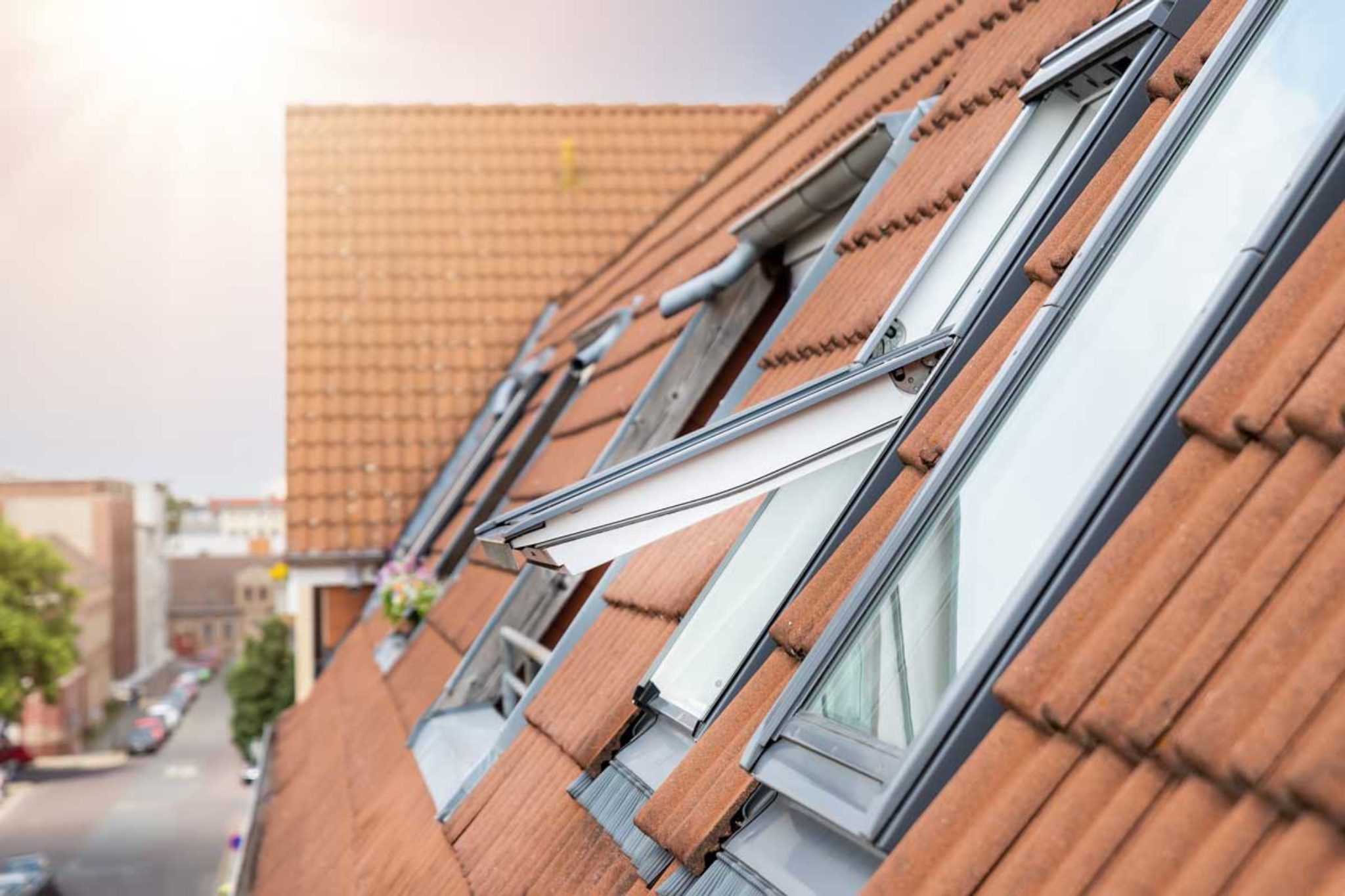 Comment nettoyer une fenêtre de toit (Velux®, Roto®...)