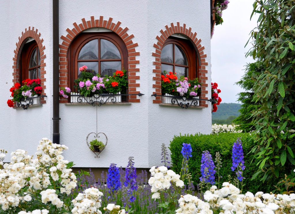 Fenêtres cintrées vues du jardin