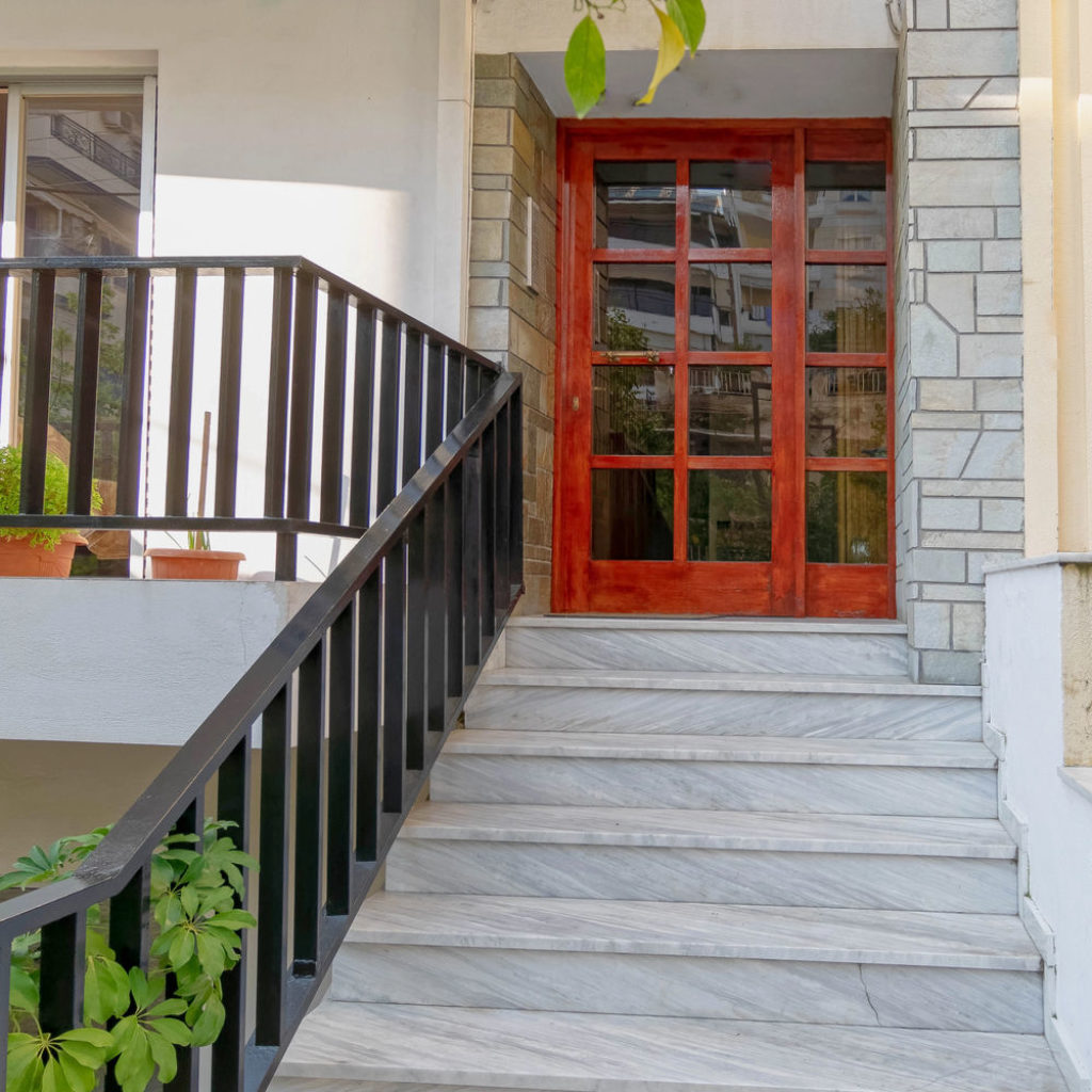 Porte d'entrée vitrée