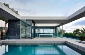 TECHNAL - Nouvelle baie coulissante à levage ESBELTAL