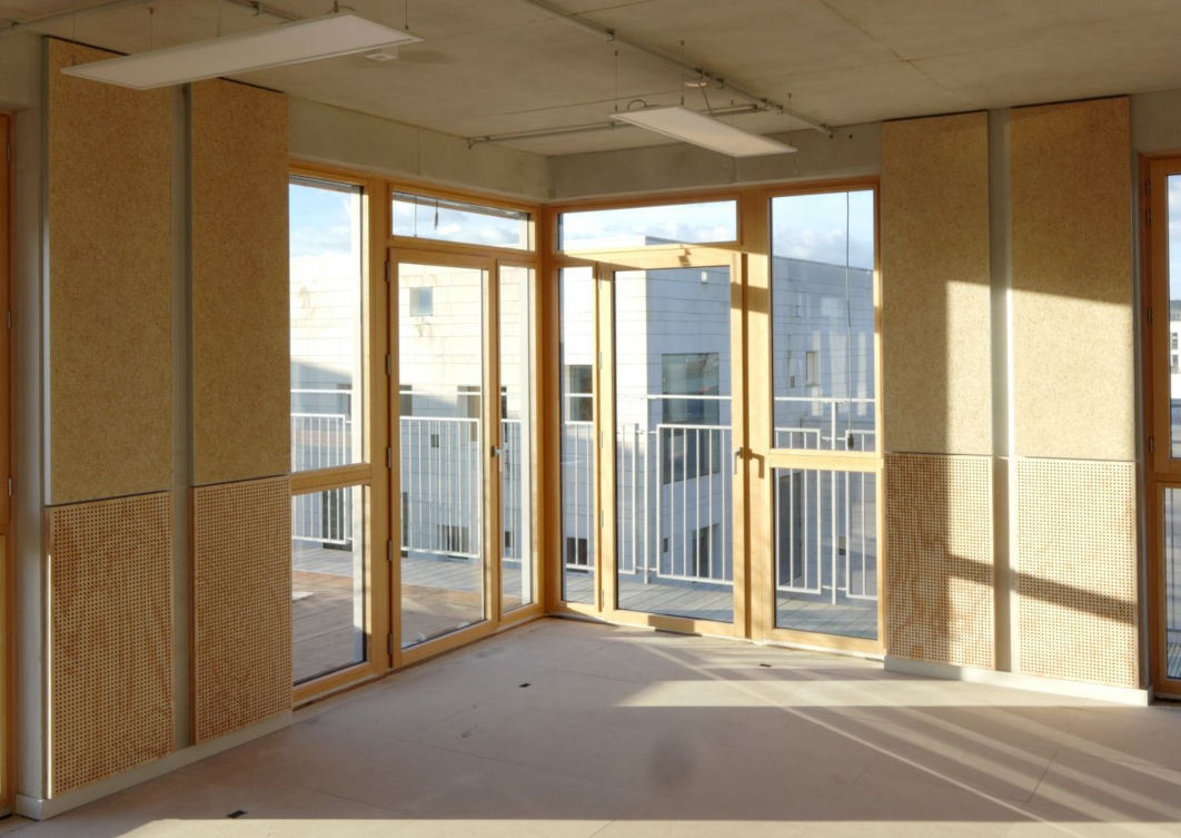 741 menuiseries bois-aluminium MéO pour l'Îlot mixte Bergeron